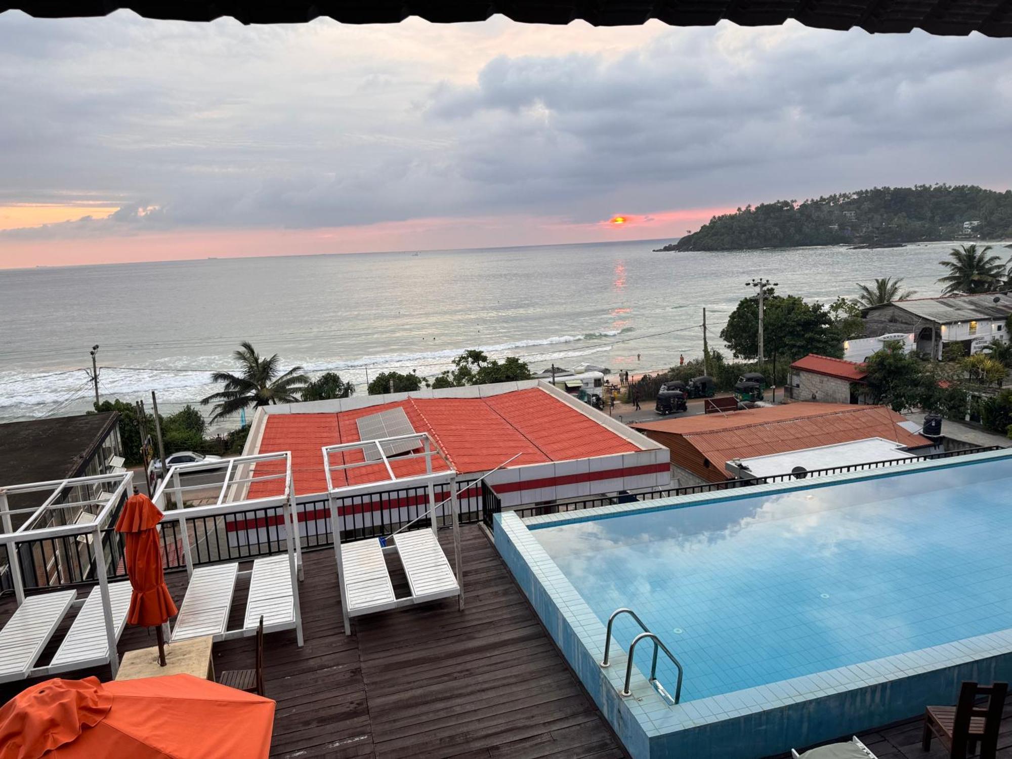 One World Mirissa Hotel Ngoại thất bức ảnh