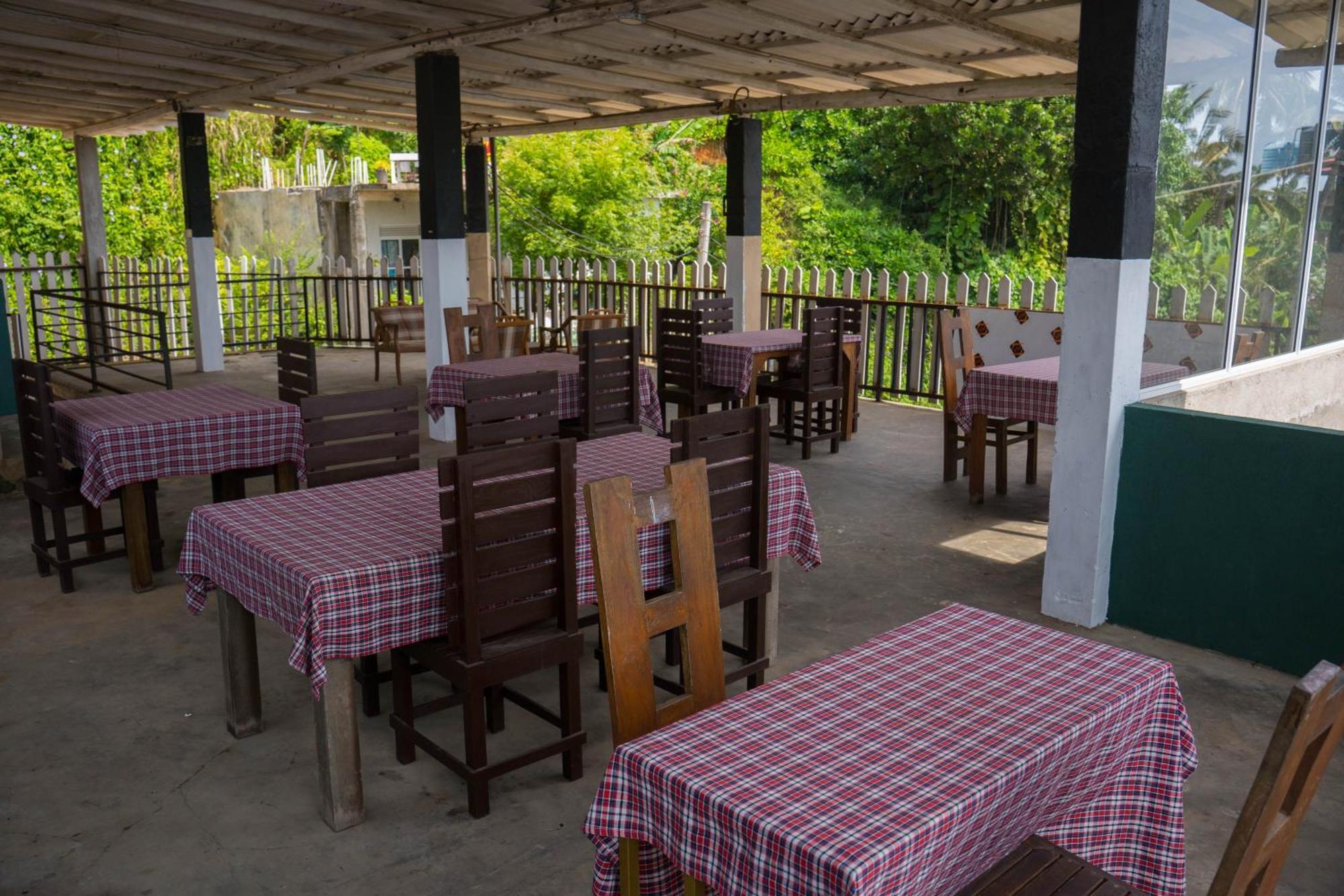 One World Mirissa Hotel Ngoại thất bức ảnh